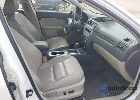 2011 Ford Fusion Sel z USA, uszkodzony, nr VIN 3FAHP0JG8BR231960